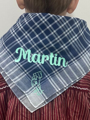 Pañuelo personalizado letras azul